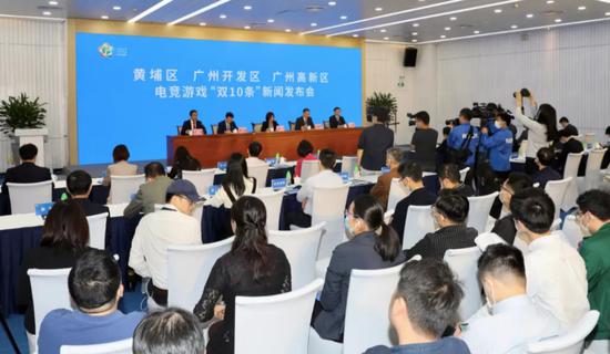 努比亚即将发布国民游戏机 采用一加15背板工艺